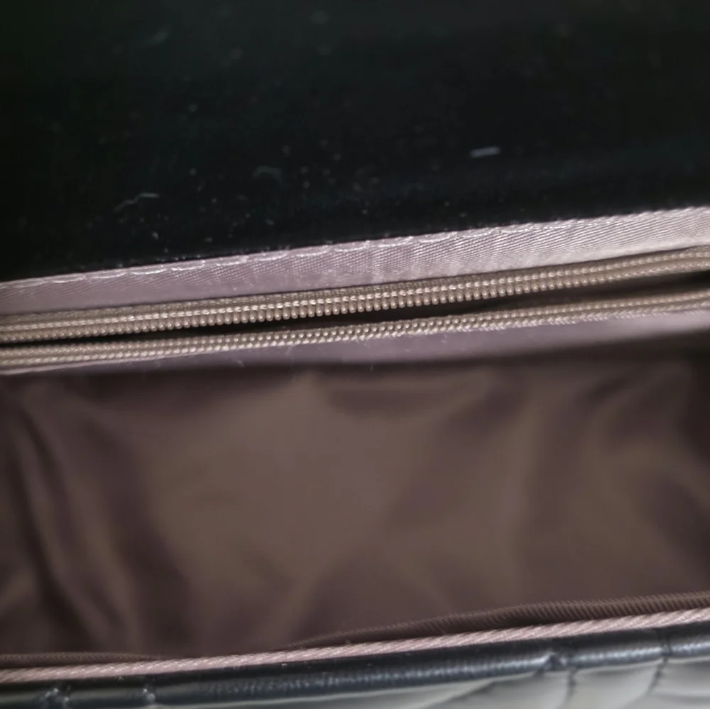 Black Quilted Faux Leather  Bag with Bee Clasp & Adjustable Gold Chain - Picture 5 of 5